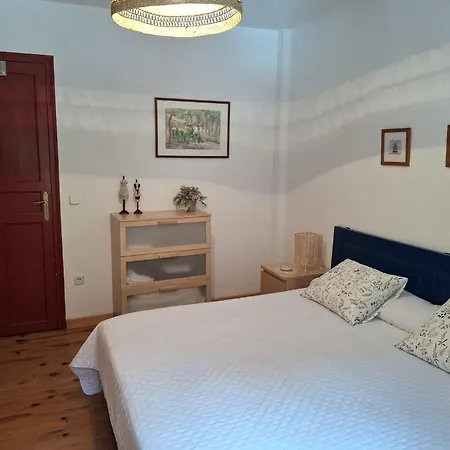 Apartamento REFORMADO -75m - VISTAS a la montaña y al rio - Wifi - TRASTERO en planta calle - Junto a Parking publico