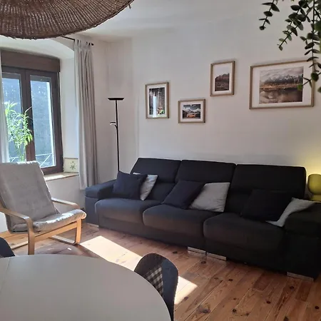 Apartamento Apartamento REFORMADO -75m - VISTAS a la montaña y al rio - Wifi - TRASTERO en planta calle - Junto a Parking publico Canfranc